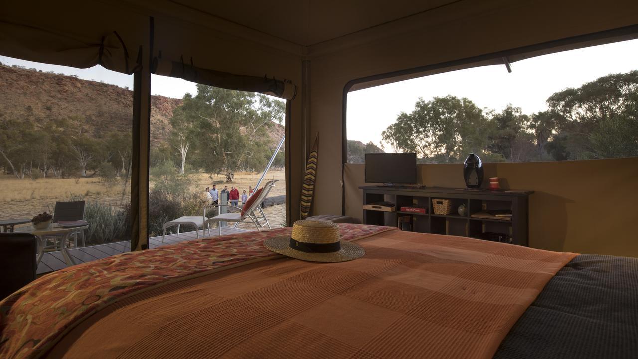 Squeakywindmill Boutique Tent B&B アリス スプリングス エクステリア 写真